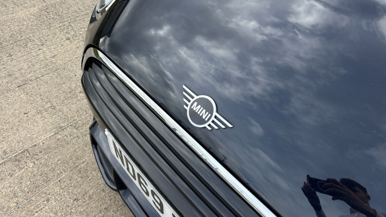 MINI Hatchback 1.5 Cooper Sport II 3dr Auto Petrol Hatchback